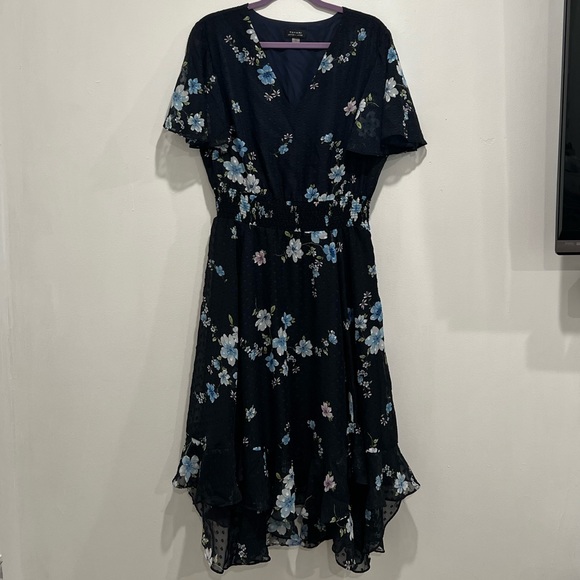 Tahari Blue Floral V-Neck Dress with Sleeves - Picture 2 of 8